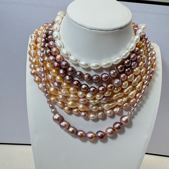 live show listing 1 Elegant Multicolor Pearl Necklace